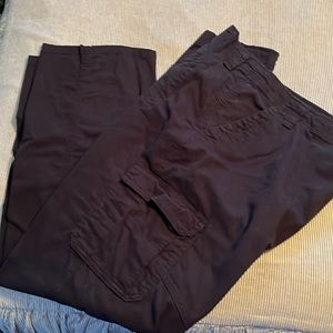 Wrangler 42 X 32 cargo khakis black